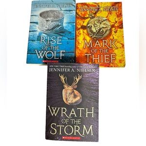 Books by Jennifer A.Nielsen scholastic series New York Times bestselling author